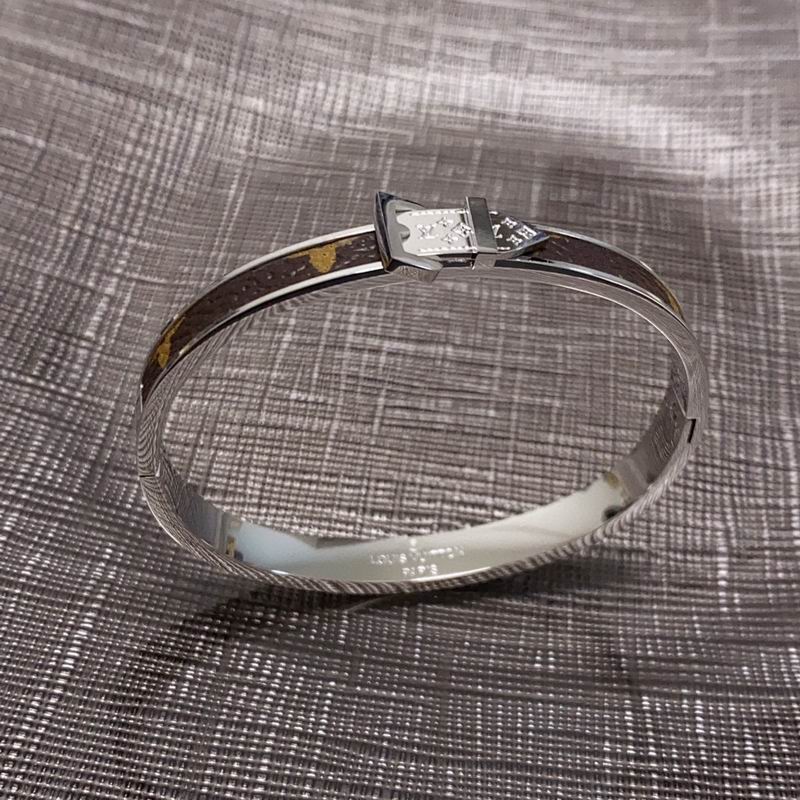 LV Bracelet 03lyr602 (7)